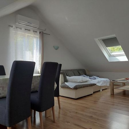 Apartmani Timon Bol Ngoại thất bức ảnh