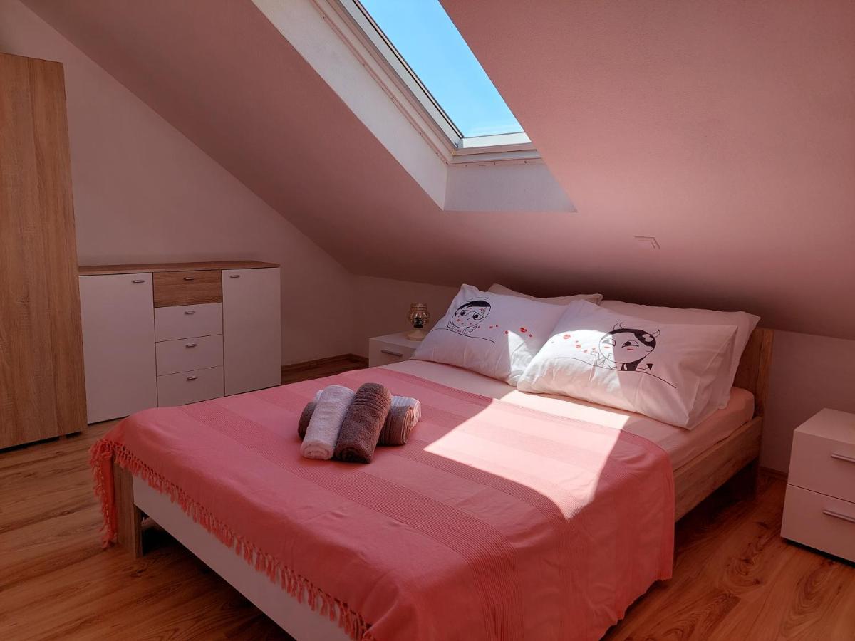 Apartmani Timon Bol Ngoại thất bức ảnh