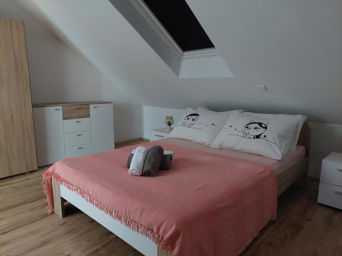 Apartmani Timon Bol Ngoại thất bức ảnh