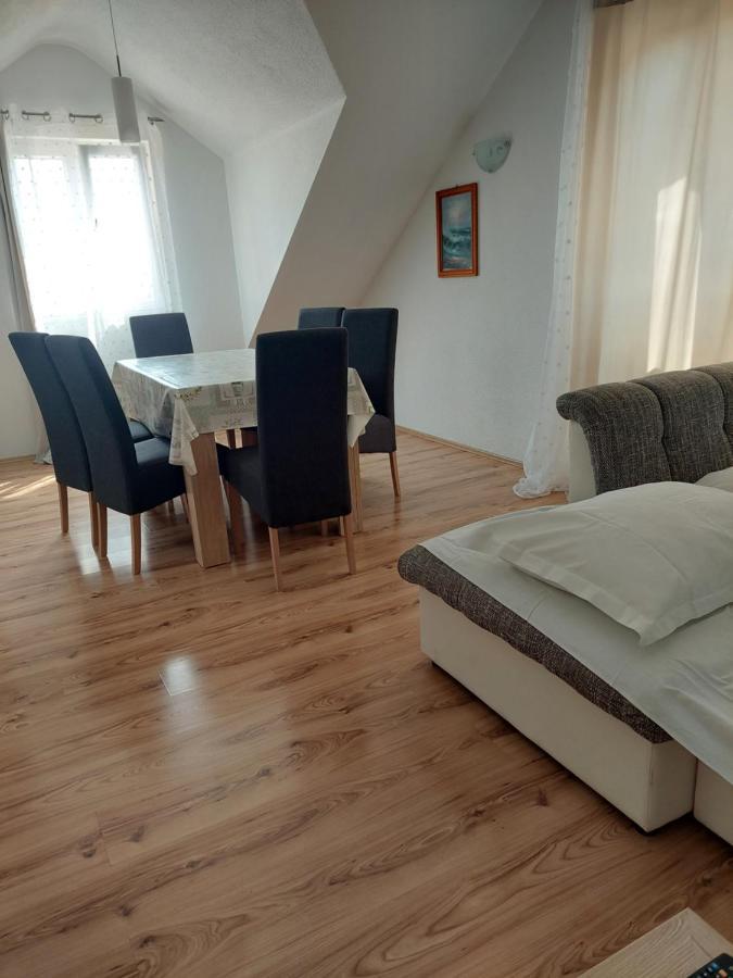 Apartmani Timon Bol Ngoại thất bức ảnh